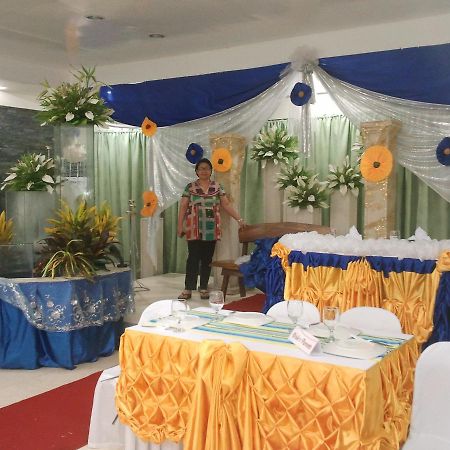 Gazebo Pools And Restaurant Hotel Cabadbaran Екстериор снимка