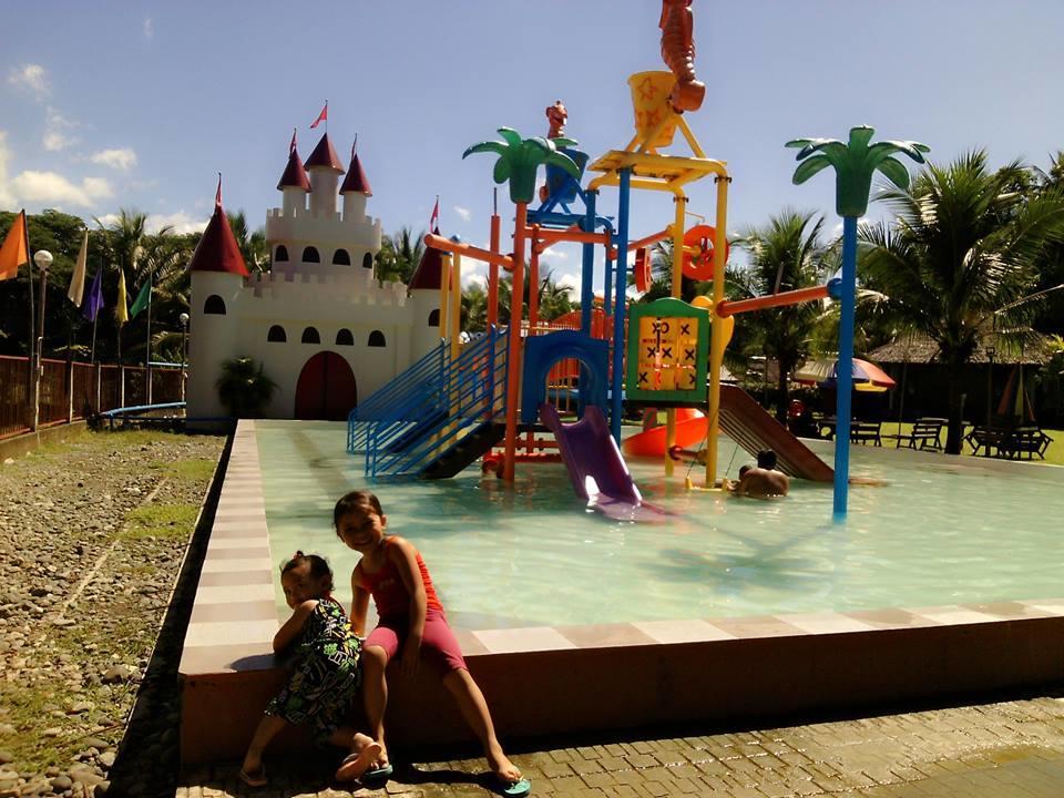Gazebo Pools And Restaurant Hotel Cabadbaran Екстериор снимка